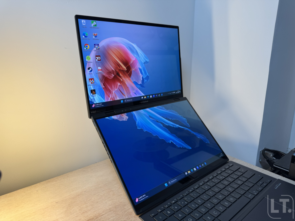 Asus Zenbook Duo - Vue des deux écrans