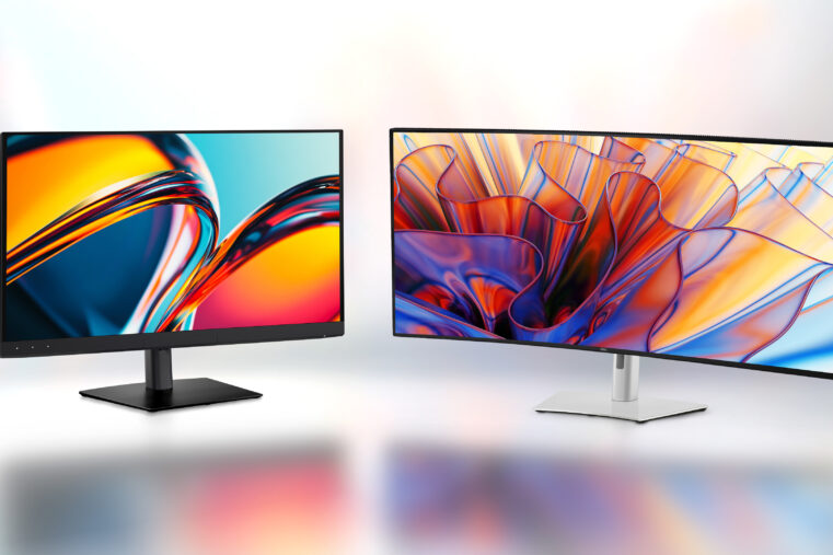 Dell UltraSharp 32 + 52 Monitors