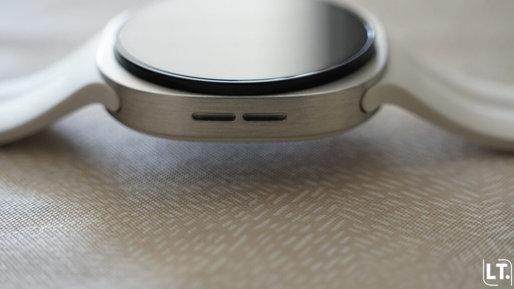 Côté gauche de la Watch 9