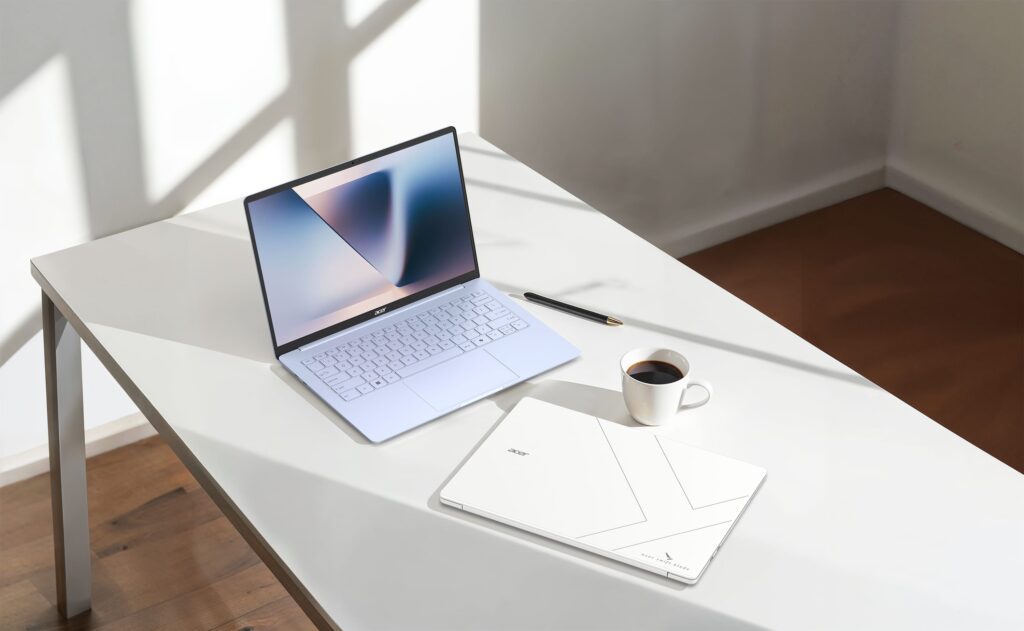 IFA 2026 : Acer Swift Blade 14 lifestyle