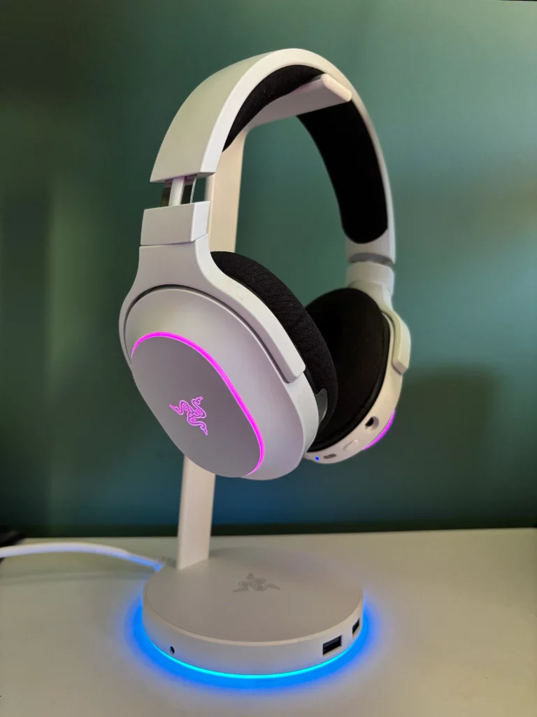 RazerBarracudaXChroma sur pied