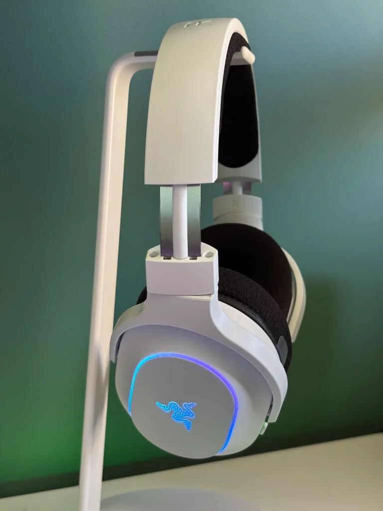 RazerBarracudaXChroma sur pied