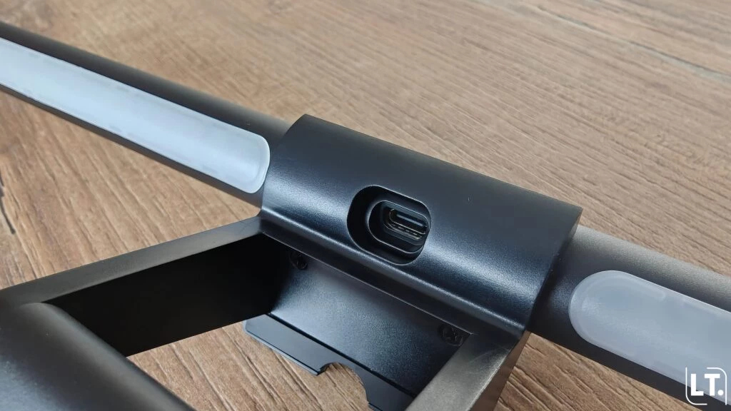 Quntis Monitor Light Bar IM port USB-C dissimulé