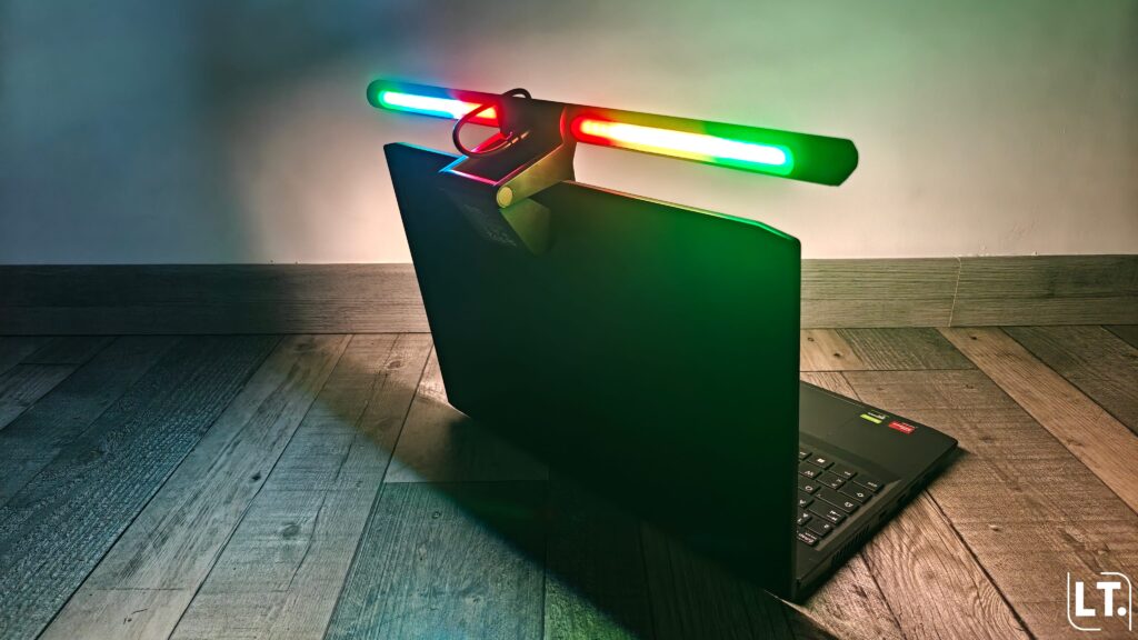Quntis Monitor Light Bar IM sur pc portable 15,6 pouces illumination arrière 2