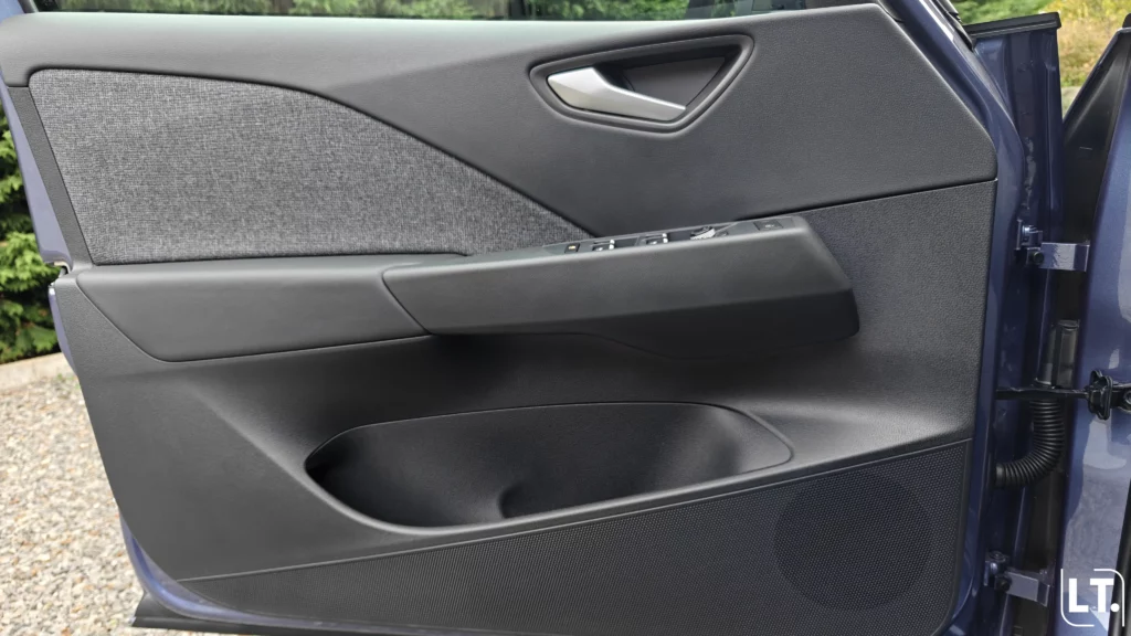 Volkswagen ID.3 Neo panneau porte conducteur épuré