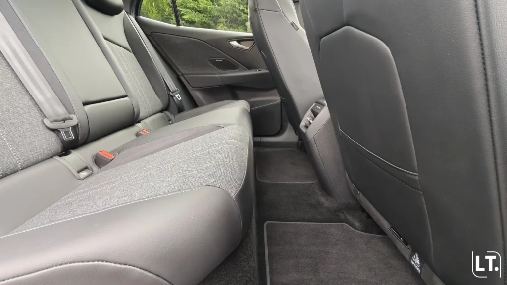 Volkswagen ID.3 Neo banquette arrière avec de l'espace pour les jambes
