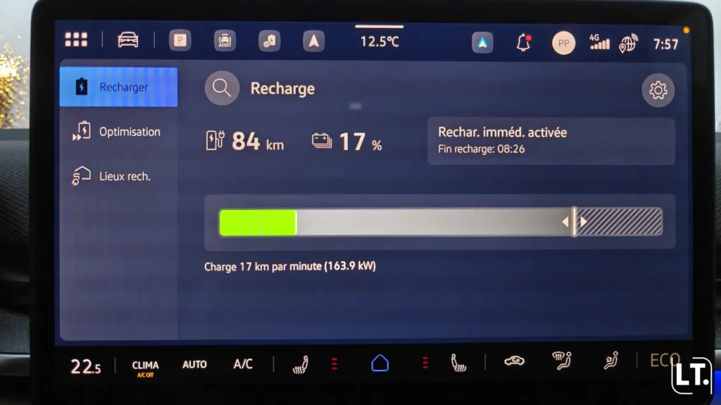 Volkswagen ID.3 Neo recharge en cours sur borne rapide